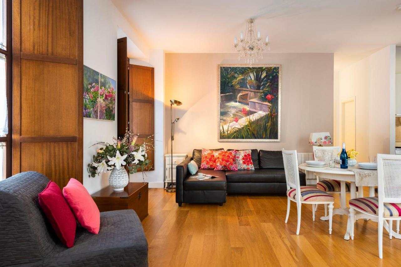 Cathedral Apartment, First Floor Sevilla Dış mekan fotoğraf